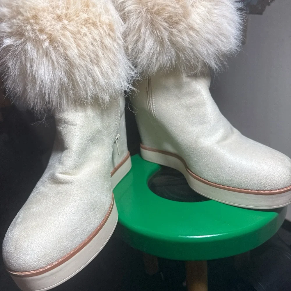 BAMBOO Cream Heeled Boots with Faux Fur - Picture 2 of 5